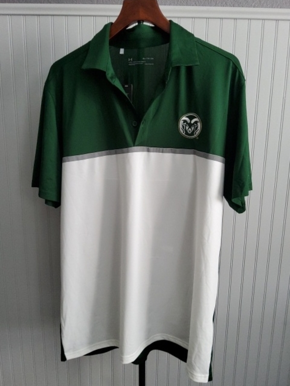 Under Armour Men’s Green and White Colorblock Polo with Team Crest